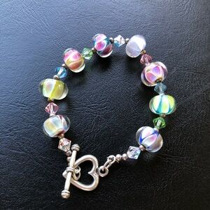 90s Artisan Glass Beaded Bracelet w/silver Heart Clasp